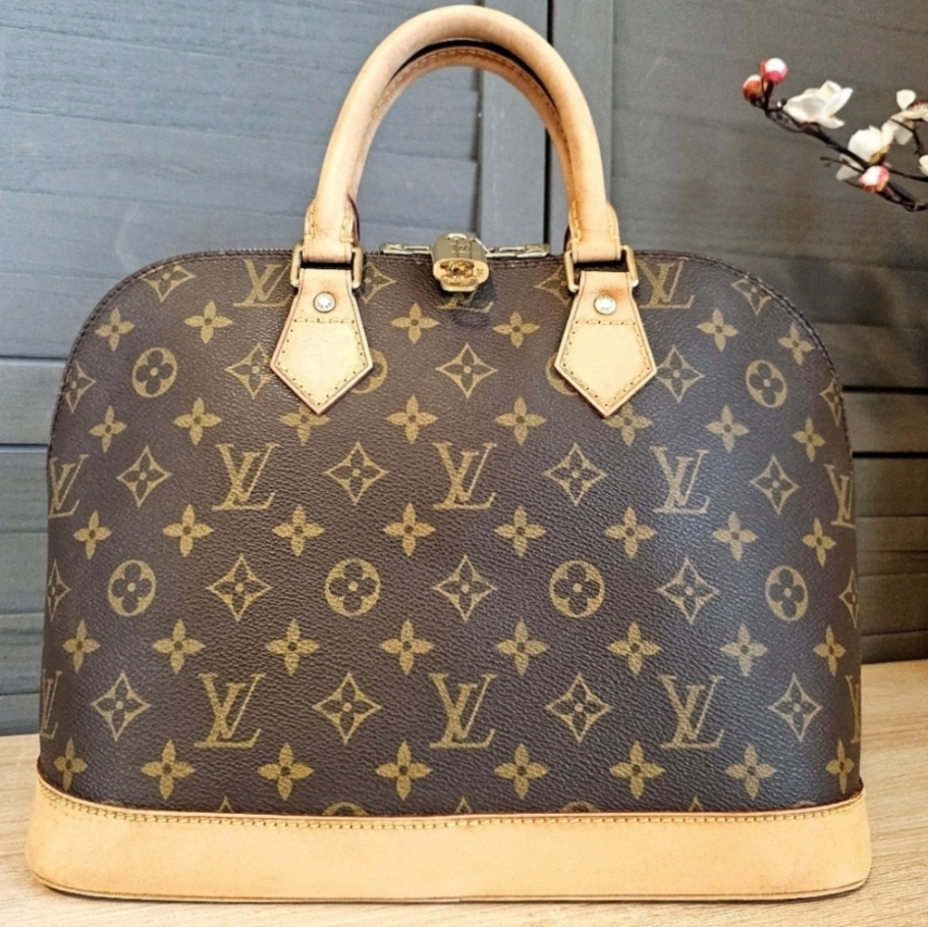 Authentic Louis Vuitton Monogram Alma Pm Handbag